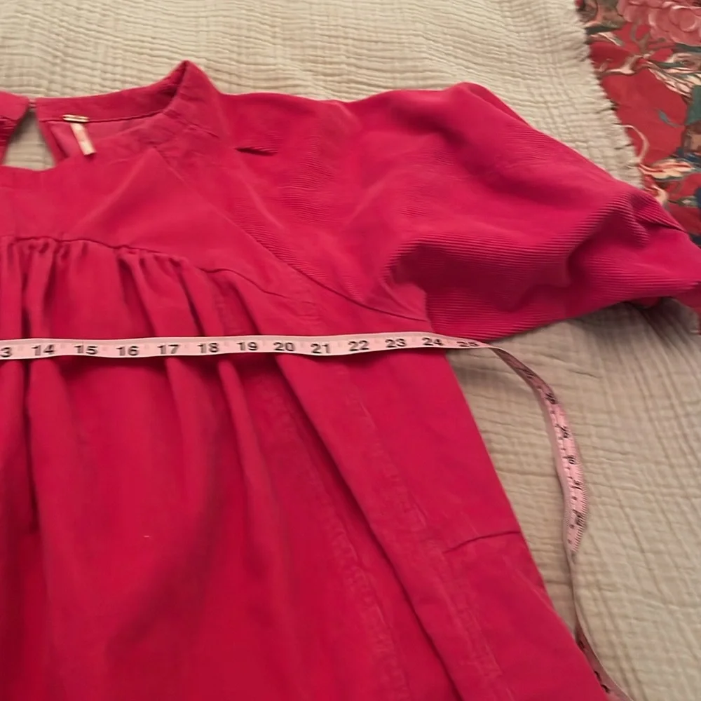 Like new Free People baby cord dress/tunic. Large. Pockets. Bright pink. Lovely! - Picture 3 of 7